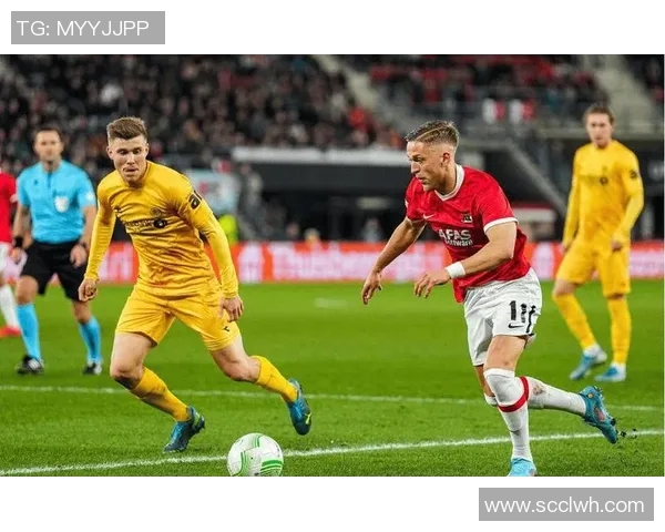 欧克莱卡诺与休姆的精彩对决揭示足球战术的博弈与激情