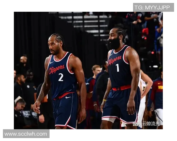 快船与爵士季后赛第三场对决精彩回顾与赛况分析