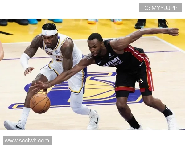 湖人对决火箭激战正酣球迷期待精彩瞬间与巅峰对决 湖人对决火箭激战正酣球迷期待精彩瞬间与巅峰对决