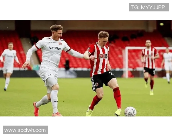 塞萨洛尼与埃因霍温的激烈对决揭示足球战术的魅力与精彩瞬间 塞萨洛尼与埃因霍温的激烈对决揭示足球战术的魅力与精彩瞬间