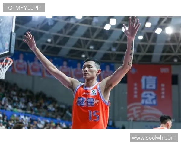 陈林坚：从青涩球员到篮球场上的闪耀明星之路